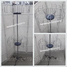 Стойка для демонстрации головных уборов