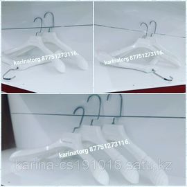 Плечики мужской белый глянцевый каучук