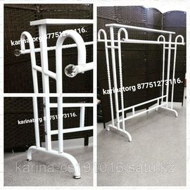 Стойка для демонстрации верхней одежды