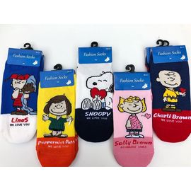 Женские носочки с мультяшными принтами