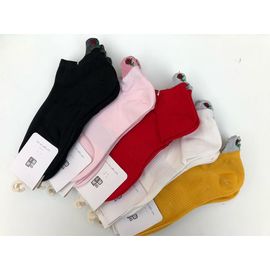 Женские носочки с вышивкой