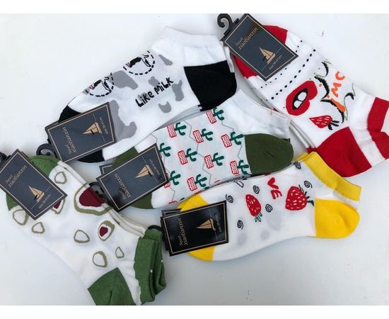 Женские носки с яркими принтами