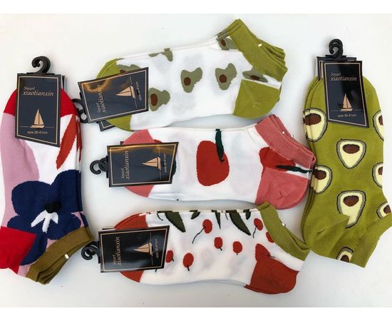 Женские носки с яркими принтами